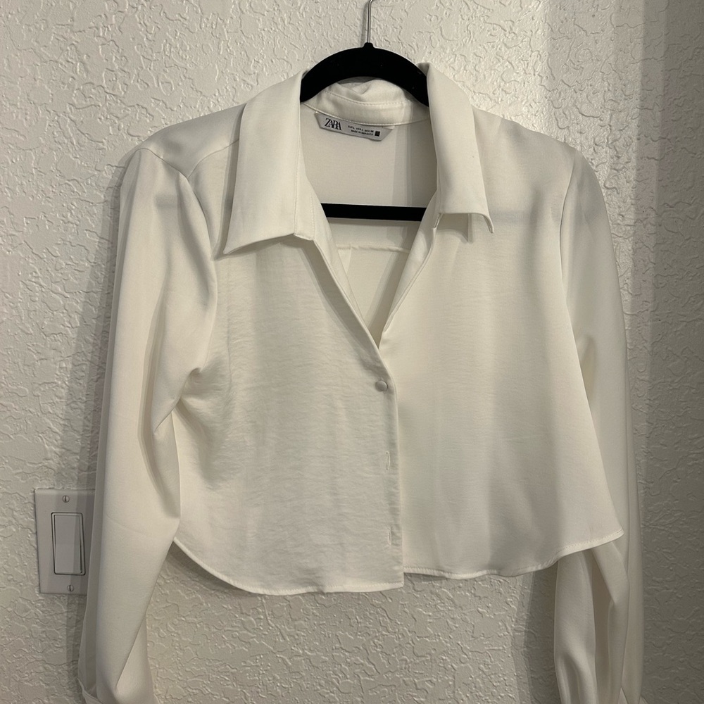 Zara White Cropped Button Down Shirt